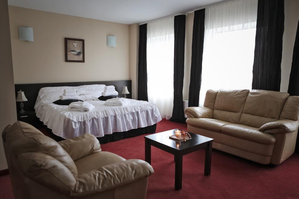 Hotel Palma Mažeikiai Eksteriør bilde